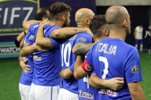 FIF7 WC18 Italia Brasile abbracciati