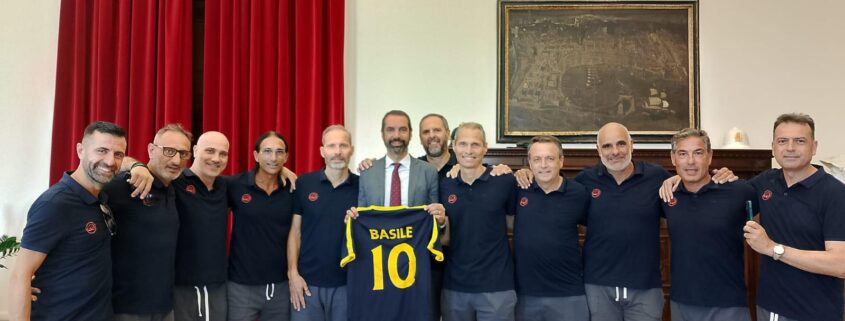 La squadra La Bufera ricevuta dal sindaco di Messina